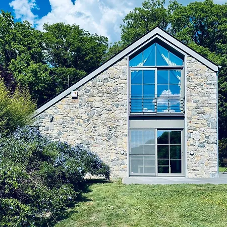 Lak Holiday home Couvin